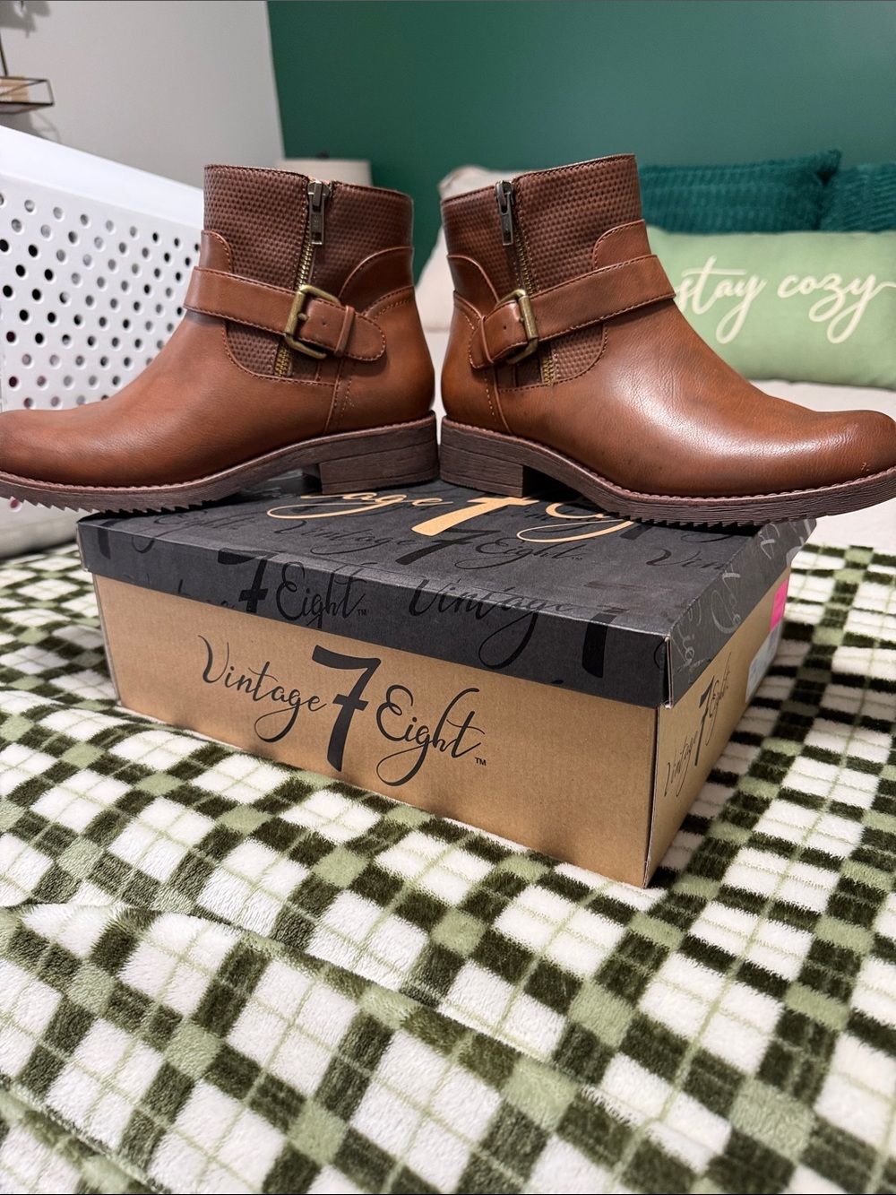 Vintage 7Eight Women’s Brown Leather Ankle Boots with Buckle